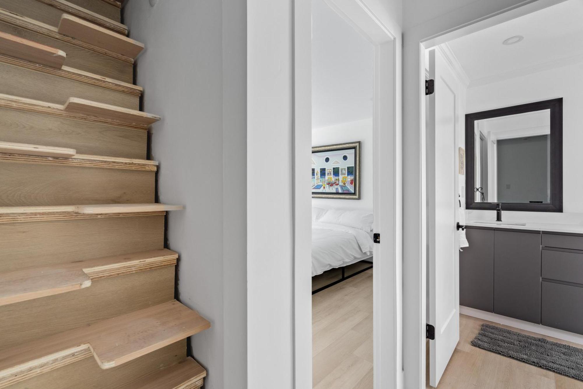 Modern Kitsilano 2 Bedroom Home With A Hot Tub Vancouver Exterior foto
