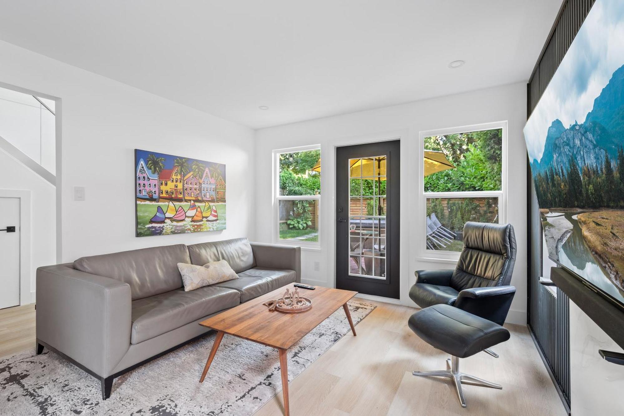 Modern Kitsilano 2 Bedroom Home With A Hot Tub Vancouver Exterior foto
